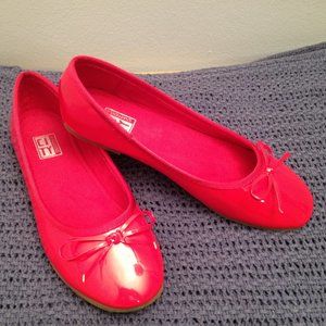 City Snappers Patent Red Flats Size 6